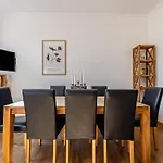 Feriehus Xxl Reihenhaus Mit Wlan In *