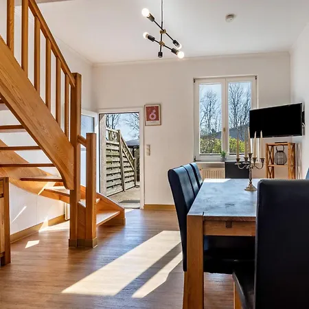 Grosszuegiges Xxl Reihenhaus Mit Wlan In Prázdninový dům Buchholz (Mecklenburg-Vorpommern)