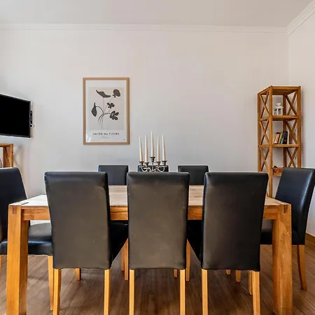 Feriehus Xxl Reihenhaus Mit Wlan In *