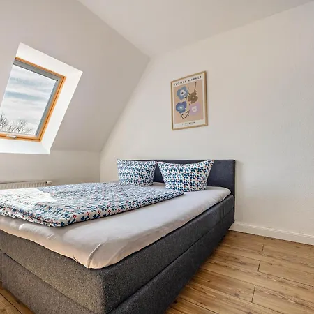 Xxl Reihenhaus Mit Wlan In *