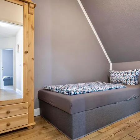 Xxl Reihenhaus Mit Wlan In